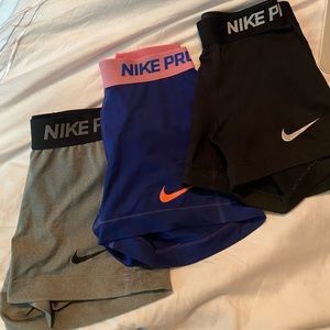 NOT FOR SALE: Nike Pros Bundle